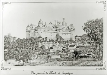 Château de Pierrefonds après la restauration par Viollet-le-Duc